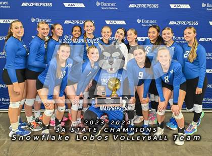 Thumbnail 2 in Valley Christian vs. Snowflake (AIA 3A Final - Awards) photogallery.