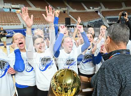 Thumbnail 3 in Valley Christian vs. Snowflake (AIA 3A Final - Awards) photogallery.