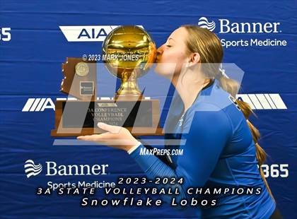 Thumbnail 2 in Valley Christian vs. Snowflake (AIA 3A Final - Awards) photogallery.