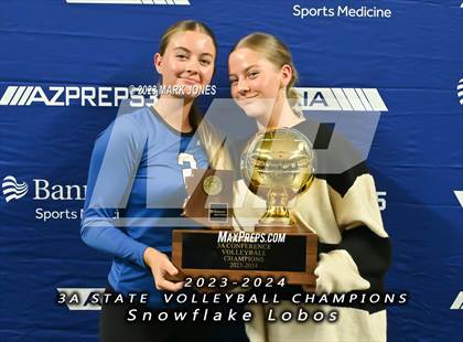Thumbnail 3 in Valley Christian vs. Snowflake (AIA 3A Final - Awards) photogallery.