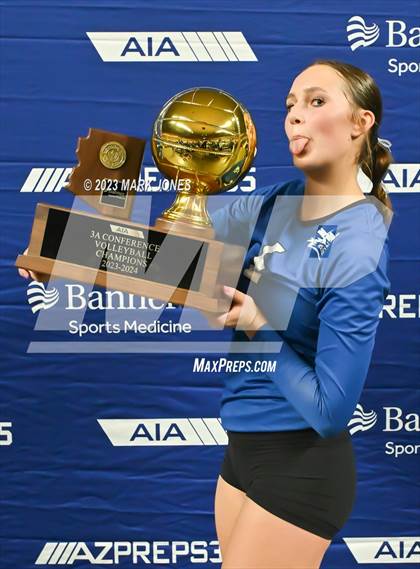 Thumbnail 2 in Valley Christian vs. Snowflake (AIA 3A Final - Awards) photogallery.