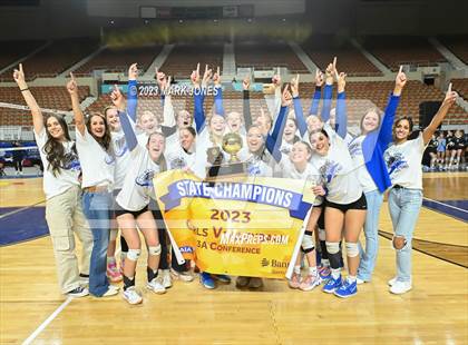 Thumbnail 2 in Valley Christian vs. Snowflake (AIA 3A Final - Awards) photogallery.