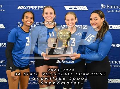 Thumbnail 3 in Valley Christian vs. Snowflake (AIA 3A Final - Awards) photogallery.
