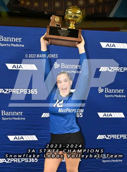 Thumbnail 3 in Valley Christian vs. Snowflake (AIA 3A Final - Awards) photogallery.