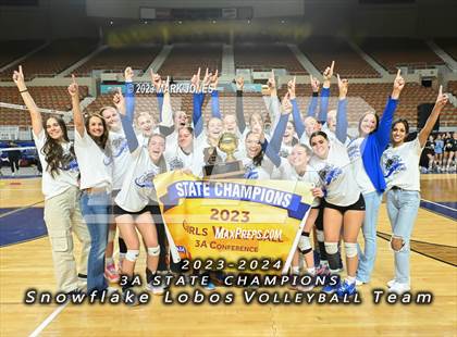 Thumbnail 2 in Valley Christian vs. Snowflake (AIA 3A Final - Awards) photogallery.