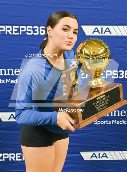 Thumbnail 2 in Valley Christian vs. Snowflake (AIA 3A Final - Awards) photogallery.