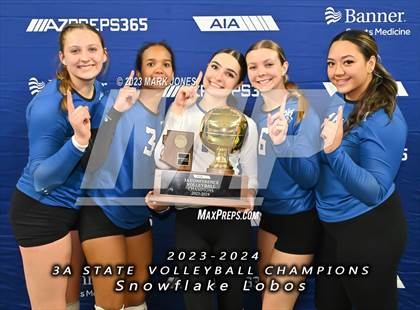 Thumbnail 2 in Valley Christian vs. Snowflake (AIA 3A Final - Awards) photogallery.
