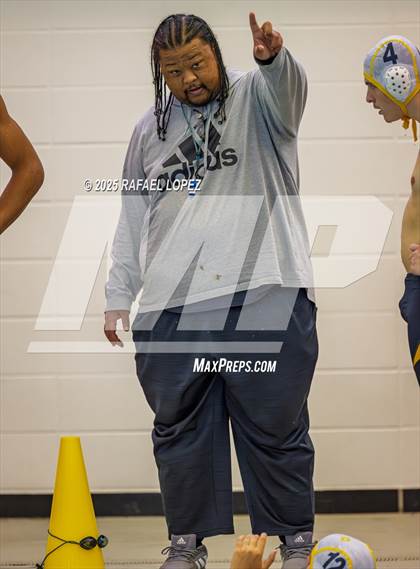 Thumbnail 3 in Caney Creek vs. Nimitz (Davis WP Tournament) photogallery.