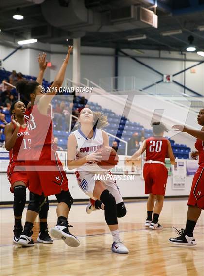 Thumbnail 3 in Bixby vs. Northside (Sapulpa Christmas Classic) photogallery.