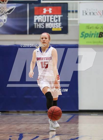 Thumbnail 3 in Bixby vs. Northside (Sapulpa Christmas Classic) photogallery.