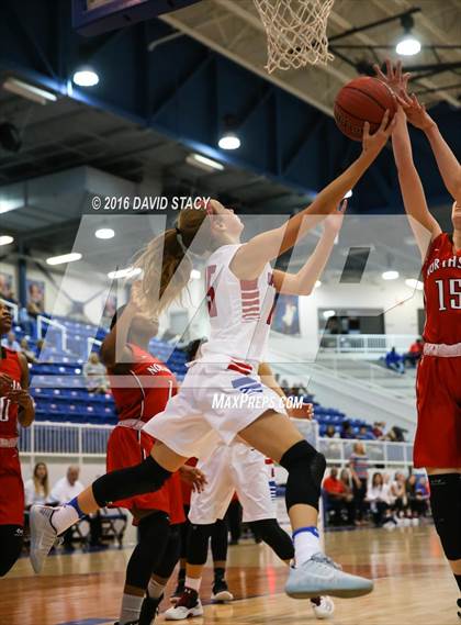 Thumbnail 1 in Bixby vs. Northside (Sapulpa Christmas Classic) photogallery.