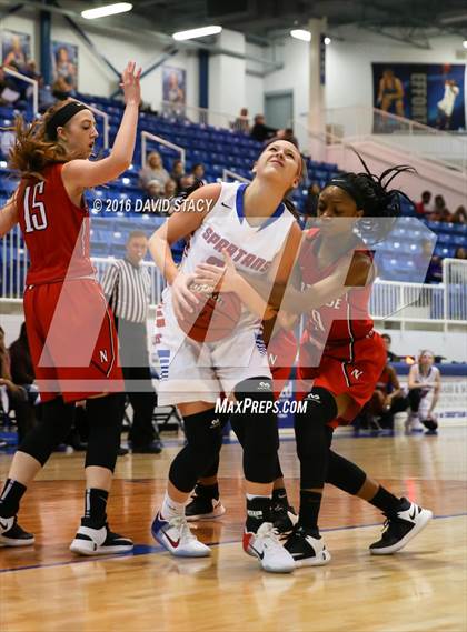 Thumbnail 3 in Bixby vs. Northside (Sapulpa Christmas Classic) photogallery.
