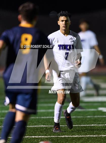 Thumbnail 1 in Tokay vs. Oak Ridge (CIF SJS D1 Semifinal) photogallery.