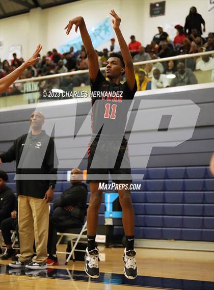 Thumbnail 1 in Furr vs Silsbee (UIL 4A Region III Semifinal) photogallery.
