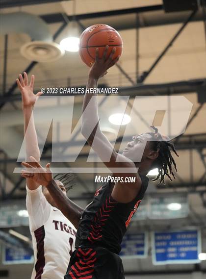Thumbnail 3 in Furr vs Silsbee (UIL 4A Region III Semifinal) photogallery.
