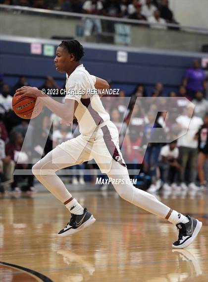 Thumbnail 1 in Furr vs Silsbee (UIL 4A Region III Semifinal) photogallery.