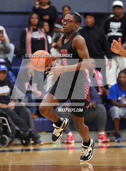 Thumbnail 3 in Furr vs Silsbee (UIL 4A Region III Semifinal) photogallery.