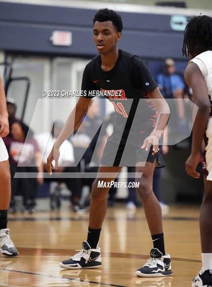 Thumbnail 2 in Furr vs Silsbee (UIL 4A Region III Semifinal) photogallery.