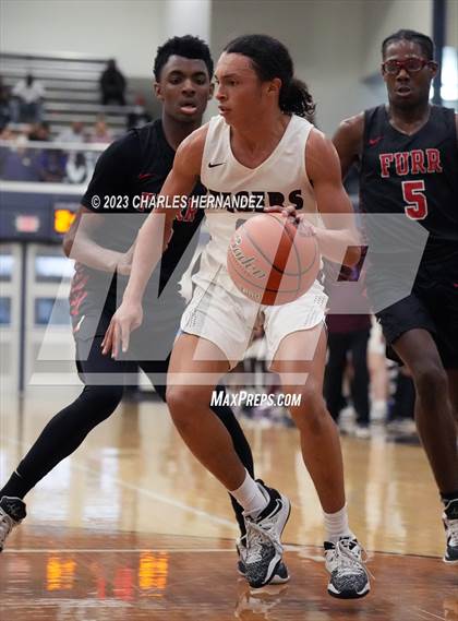 Thumbnail 1 in Furr vs Silsbee (UIL 4A Region III Semifinal) photogallery.