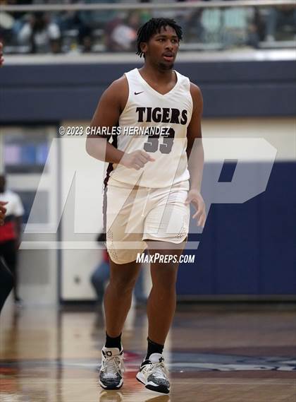 Thumbnail 3 in Furr vs Silsbee (UIL 4A Region III Semifinal) photogallery.
