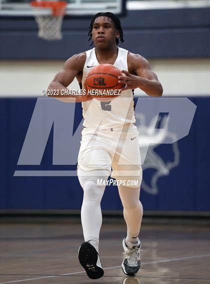 Thumbnail 1 in Furr vs Silsbee (UIL 4A Region III Semifinal) photogallery.