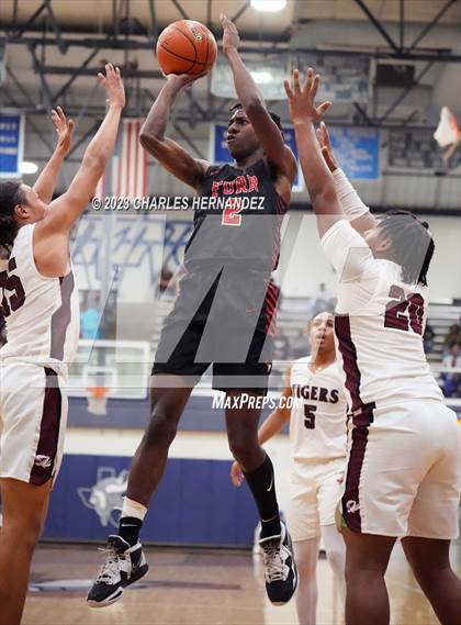 Thumbnail 1 in Furr vs Silsbee (UIL 4A Region III Semifinal) photogallery.