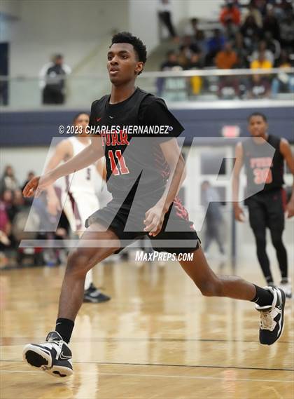 Thumbnail 3 in Furr vs Silsbee (UIL 4A Region III Semifinal) photogallery.