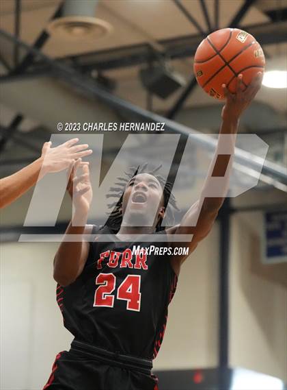 Thumbnail 1 in Furr vs Silsbee (UIL 4A Region III Semifinal) photogallery.