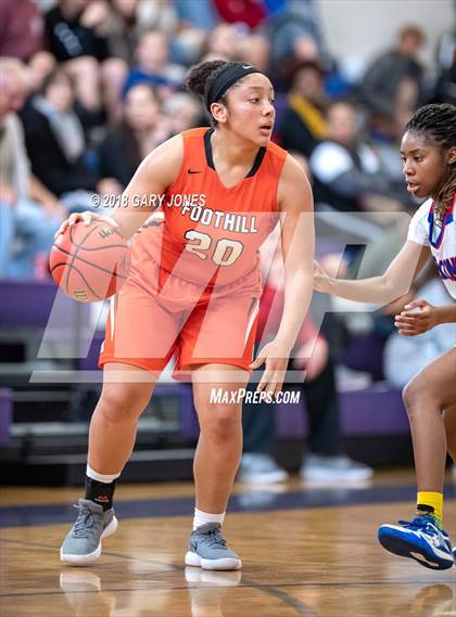 Thumbnail 2 in Sacramento Optimist All-Star Game - Small School photogallery.