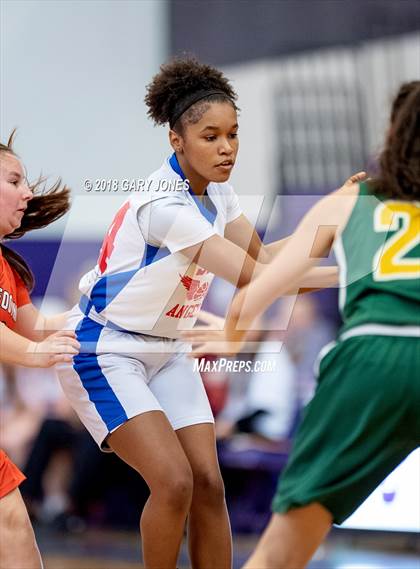 Thumbnail 3 in Sacramento Optimist All-Star Game - Small School photogallery.