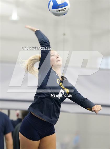 Thumbnail 2 in Franklin vs. Clarkston (Motor City Power Series) photogallery.