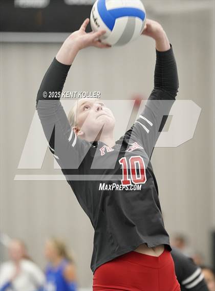 Thumbnail 1 in Franklin vs. Clarkston (Motor City Power Series) photogallery.