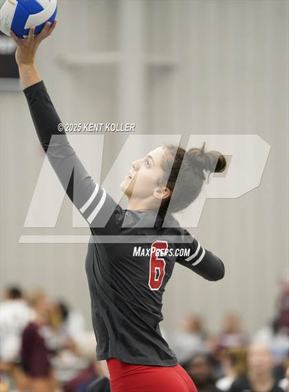 Thumbnail 1 in Franklin vs. Clarkston (Motor City Power Series) photogallery.