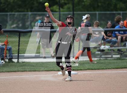 Thumbnail 3 in South Webster vs Portsmouth West (OHSAA D3 Regional Semifinal) photogallery.