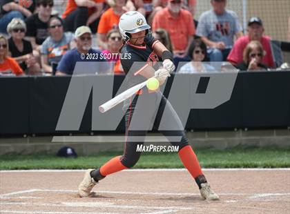 Thumbnail 3 in South Webster vs Portsmouth West (OHSAA D3 Regional Semifinal) photogallery.