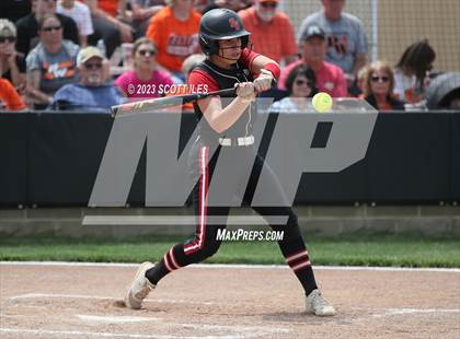 Thumbnail 2 in South Webster vs Portsmouth West (OHSAA D3 Regional Semifinal) photogallery.