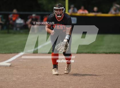 Thumbnail 1 in South Webster vs Portsmouth West (OHSAA D3 Regional Semifinal) photogallery.