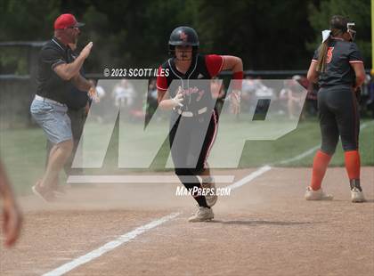 Thumbnail 2 in South Webster vs Portsmouth West (OHSAA D3 Regional Semifinal) photogallery.