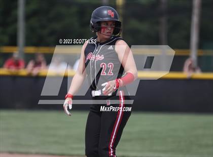 Thumbnail 2 in South Webster vs Portsmouth West (OHSAA D3 Regional Semifinal) photogallery.