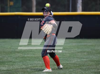 Thumbnail 1 in South Webster vs Portsmouth West (OHSAA D3 Regional Semifinal) photogallery.