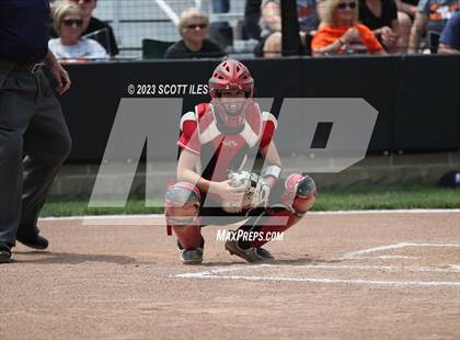 Thumbnail 2 in South Webster vs Portsmouth West (OHSAA D3 Regional Semifinal) photogallery.