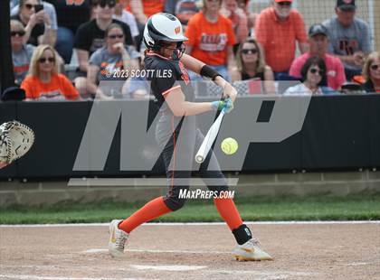 Thumbnail 2 in South Webster vs Portsmouth West (OHSAA D3 Regional Semifinal) photogallery.