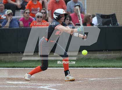 Thumbnail 2 in South Webster vs Portsmouth West (OHSAA D3 Regional Semifinal) photogallery.