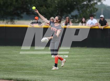 Thumbnail 1 in South Webster vs Portsmouth West (OHSAA D3 Regional Semifinal) photogallery.