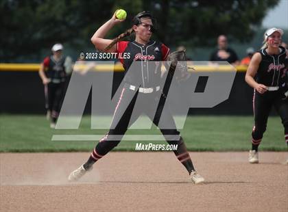 Thumbnail 3 in South Webster vs Portsmouth West (OHSAA D3 Regional Semifinal) photogallery.