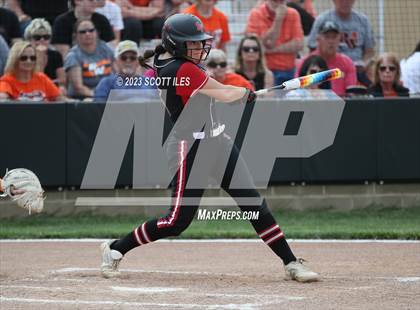 Thumbnail 3 in South Webster vs Portsmouth West (OHSAA D3 Regional Semifinal) photogallery.