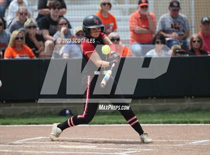 Thumbnail 1 in South Webster vs Portsmouth West (OHSAA D3 Regional Semifinal) photogallery.