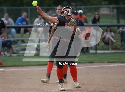 Thumbnail 3 in South Webster vs Portsmouth West (OHSAA D3 Regional Semifinal) photogallery.