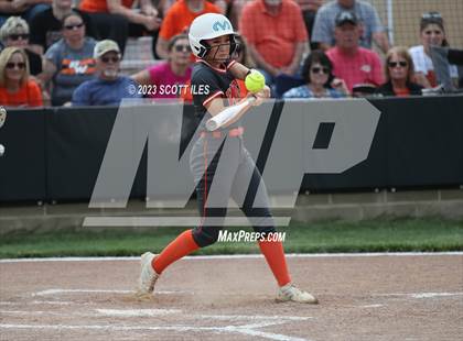 Thumbnail 1 in South Webster vs Portsmouth West (OHSAA D3 Regional Semifinal) photogallery.