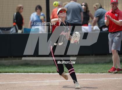 Thumbnail 2 in South Webster vs Portsmouth West (OHSAA D3 Regional Semifinal) photogallery.